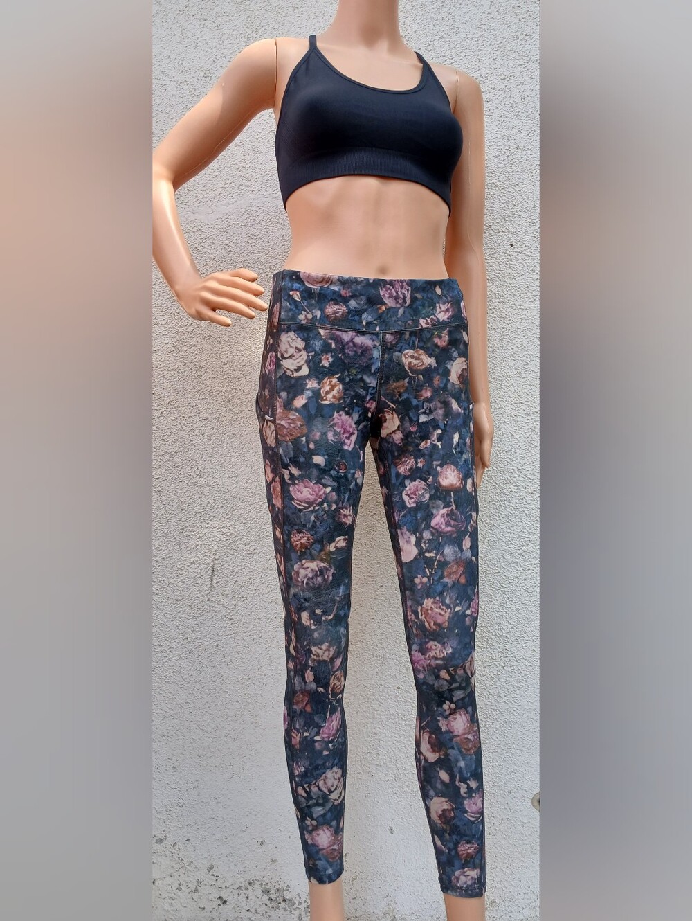 Lululemon Speed Up Tight 28" Floral Leggings Size 8 Frosted Rose Multi Luxtreme